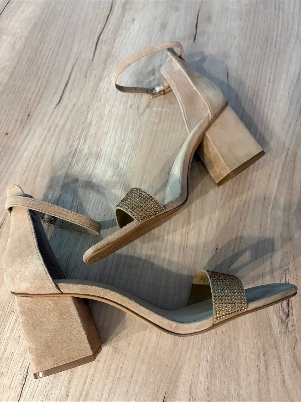 VINCE CAMUTO MACHILA NUDE RHINESTONE BLOCK HEEL SANDALS SIZE 8.5